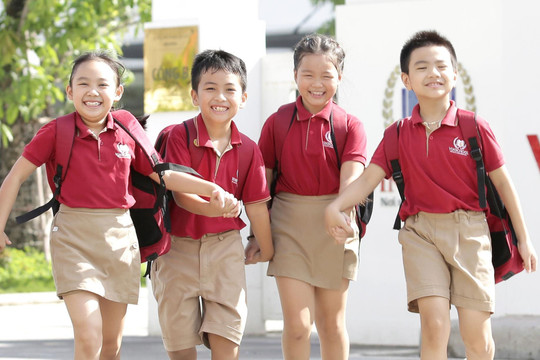 Hà Nội: Không bắt buộc học sinh phải mua đồng phục mới