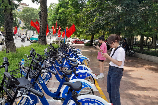 Dịch vụ xe đạp công cộng: Thêm lối đi phát triển du lịch Hà Nội