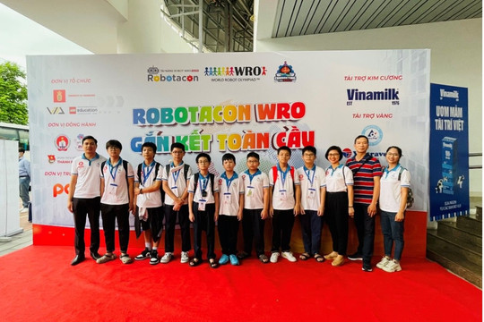 Học sinh quận Ba Đình giành giải Vàng trong Cuộc thi Robotacon-Wro 2023