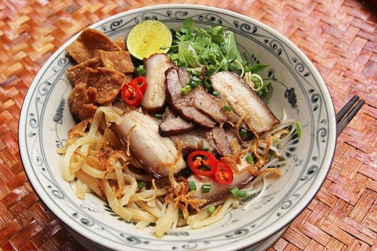 Báo nước ngoài gợi ý 9 món ăn tại "kinh đô ẩm thực" của Việt Nam
