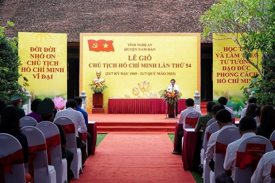 Trang trọng Lễ giỗ Chủ tịch Hồ Chí Minh lần thứ 54 tại Nghệ An