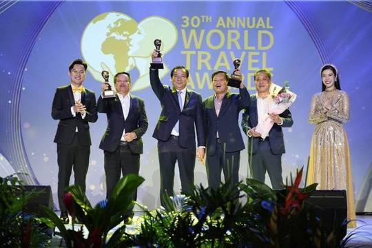 Việt Nam nhận "cơn mưa" giải thưởng Du lịch thế giới