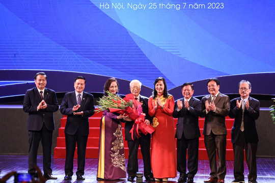 Toàn văn phát biểu của Tổng Bí thư tại Lễ kỷ niệm 75 năm Ngày thành lập Liên hiệp các Hội VHNT Việt Nam