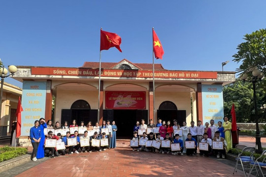 Di tích lưu niệm Chủ tịch Hồ Chí Minh ở Văn Phú (quận Hà Đông)
