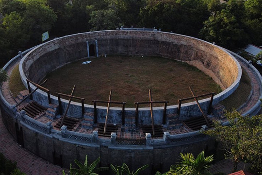 Chiêm ngưỡng đấu trường được so sánh với Colosseum thời La Mã cổ đại “độc nhất vô nhị” ở Việt Nam