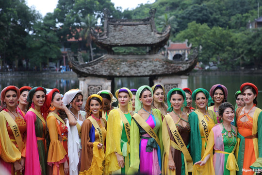 Quảng bá hình ảnh, du lịch Hà Nội qua cuộc thi Hoa hậu Hòa bình Quốc tế 2023