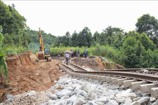 Tuyến đường sắt Hà Nội – Lào Cai lưu thông trở lại
