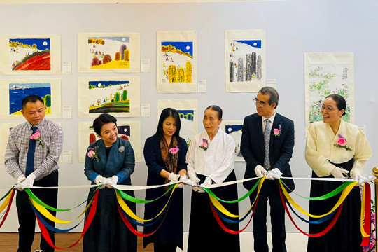 Cơ hội thưởng lãm tranh thủy mặc của các họa sĩ Việt – Hàn