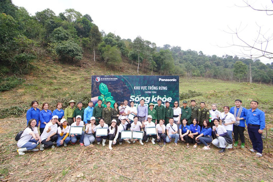 Khởi động chương trình trồng rừng “Sống khỏe góp xanh 2023”