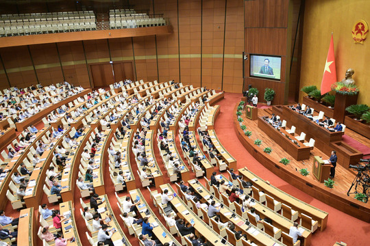 Quốc hội thông qua Luật Quản lý, bảo vệ công trình quốc phòng và khu quân sự