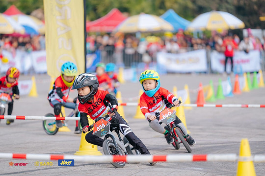 Rèn luyện ý chí, sức khoẻ bền bỉ qua cuộc thi xe thăng bằng cho trẻ em Ander Saro Cup Việt Nam 2023