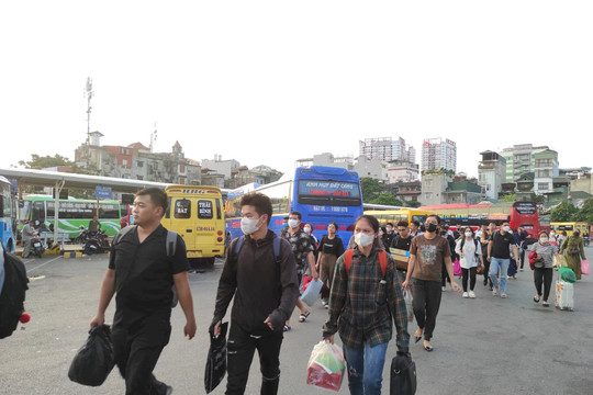 Hà Nội tăng cường gần 2.500 lượt xe phục vụ người dân dịp nghỉ Tết