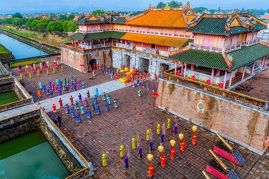Công bố Festival Huế 2024, tái hiện Lễ Ban sóc triều Nguyễn