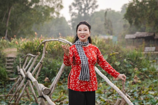 Nghệ sĩ cải lương Bạch Tuyết vào top 50 phụ nữ châu Á có tầm ảnh hưởng lớn