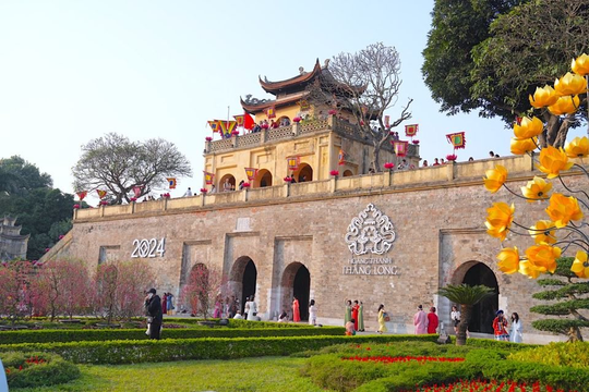 Hoàng thành Thăng Long thu hút hơn 50 nghìn lượt du khách vào đầu Xuân Giáp Thìn