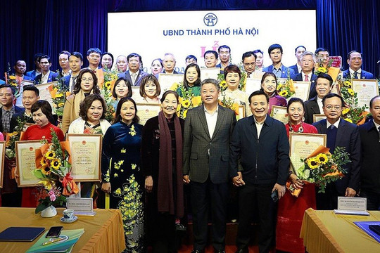 Hà Nội tặng danh hiệu Nghệ nhân cho 42 cá nhân ngành thủ công mỹ nghệ