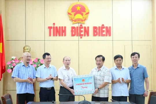 Hội Nhà báo TP Hà Nội thăm và làm việc tại UBND tỉnh Điện Biên