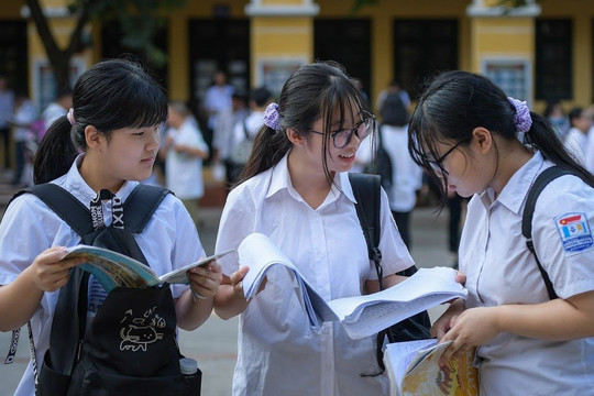 Ngày 19/4, học sinh Hà Nội phải nộp phiếu đăng ký dự tuyển vào lớp 10