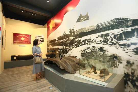 Trưng bày chuyên đề “Điện Biên Phủ - Tinh thần bất diệt” tại Bảo tàng Hà Nội