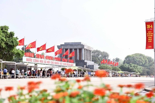 5 điểm trông giữ phương tiện cho du khách vào viếng Lăng Chủ tịch Hồ Chí Minh dịp nghỉ lễ