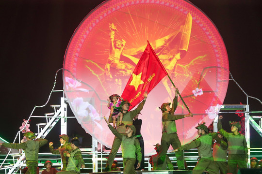 “Điện Biên Phủ - Mốc vàng lịch sử”: Khơi gợi niềm tự hào dân tộc, trở về thời oanh liệt của quân và dân Việt Nam