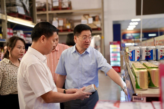Quận Hoàng Mai: Tăng cường truy xuất nguồn gốc thực phẩm tại các chợ, siêu thị