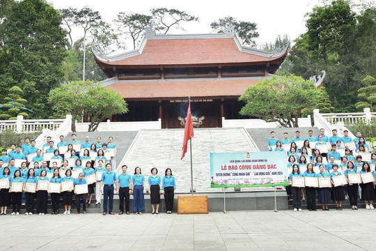 Liên đoàn Lao động quận Đống Đa tổ chức hoạt động kỷ niệm 134 năm ngày sinh Chủ tịch Hồ Chí Minh