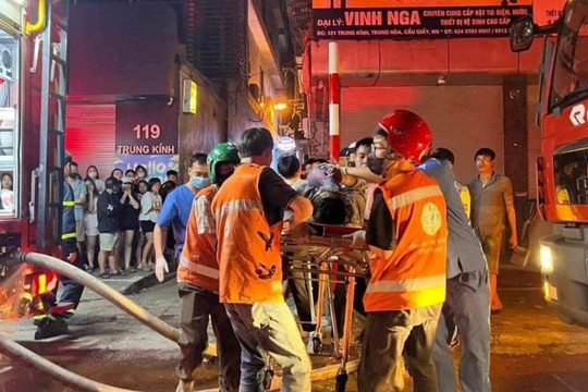 Hà Nội chỉ đạo khẩn trương giải quyết, khắc phục hậu quả vụ cháy tại phố Trung Kính