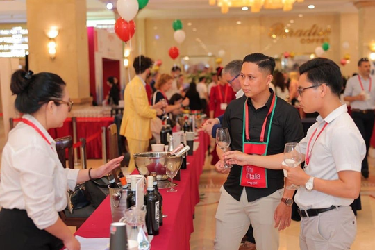 Lễ hội Rượu vang Ý 2024: Trải nghiệm văn hóa và cơ hội kinh doanh