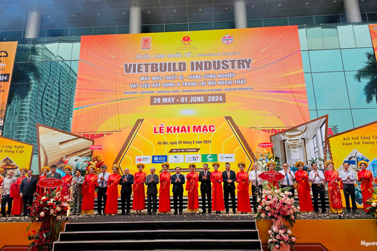 Gần 900 gian hàng tham gia Triển lãm quốc tế Vietbuild Industry 2024