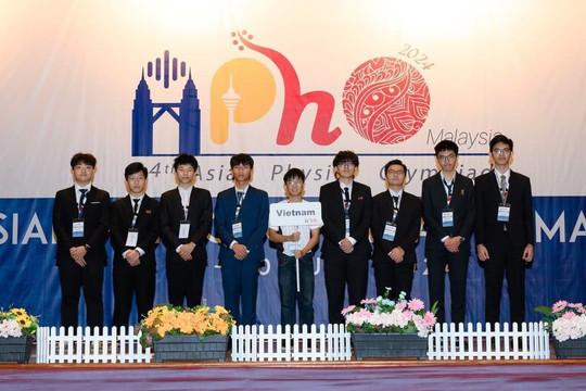 8 học sinh Việt Nam dự thi đều giành Huy chương tại Olympic Vật lý châu Á 2024
