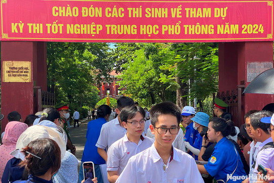 Đề thi môn Ngữ Văn vừa sức, hơn 12.000 thí sinh Thừa Thiên Huế thi tốt nghiệp THPT năm 2024