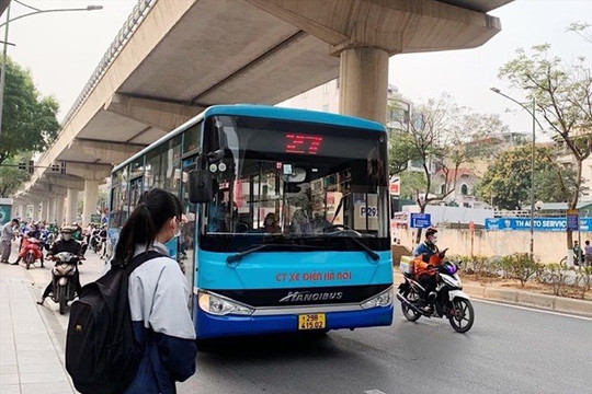 Hà Nội yêu cầu báo cáo cơ sở đề xuất tăng giá vé xe buýt đến 55%