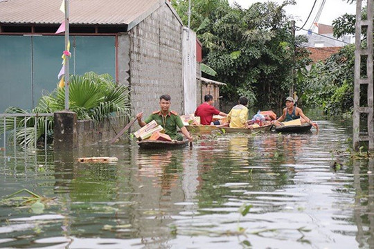 Hà Nội tập trung giải pháp ứng phó với mưa lũ, sạt lở đất