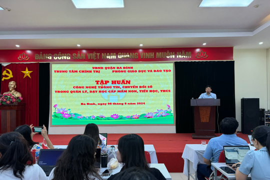 Quận Ba Đình (Hà Nội) tổ chức tập huấn về Công nghệ thông tin, chuyển đổi số trong quản lý dạy học