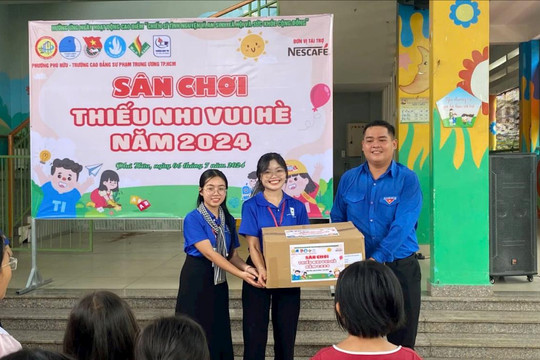 Nestlé Việt Nam trao tặng gần 200.000 phần quà cho hỗ trợ học sinh, sinh viên trên cả nước