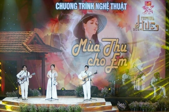 Ấn tượng chương trình nghệ thuật “Mùa thu cho em” tại Festival Mùa thu Huế