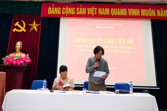 Những cảm xúc đan xen về Hà Nội trong thi ca