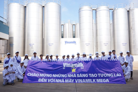 Vinamilk lan tỏa ý thức bảo vệ môi trường đến học sinh qua siêu nhà máy sữa và trang trại Green Farm