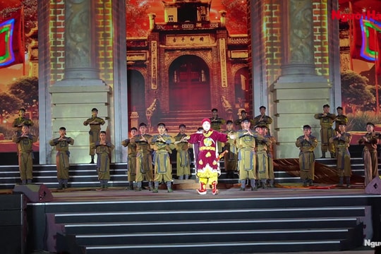 Phát huy truyền thống lịch sử, sớm đưa thị xã Sơn Tây thành trung tâm kinh tế, văn hóa, du lịch phía Tây Hà Nội