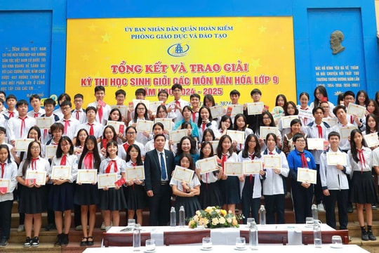 Học sinh quận Hoàn Kiếm tỏa sáng tại Kỳ thi học sinh giỏi các môn văn hóa lớp 9 cấp quận năm học 2024-2025