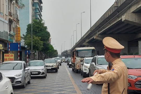 Hà Nội chỉ đạo bảo đảm trật tự, an toàn giao thông trong dịp Tết Nguyên đán Ất Tỵ