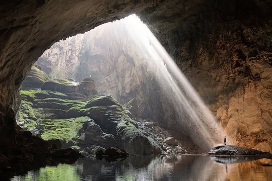 Hang Sơn Đoòng được bình chọn vào top điểm đến siêu thực trên thế giới