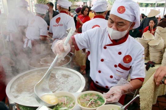 “Festival Phở năm 2025” quy tụ các thương hiệu phở khắp ba miền tại Thủ đô Hà Nội