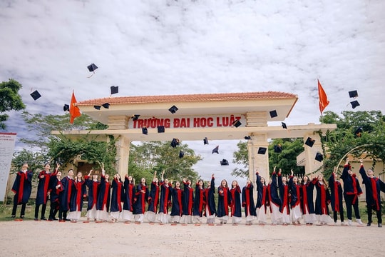 Trường Đại học Luật Huế kỷ niệm 10 năm ngày thành lập