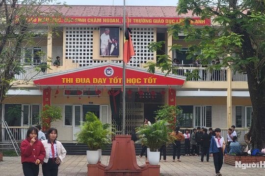 TP. Huế: Cơ quan, công sở treo cờ rủ Quốc tang đồng chí Khamtay Siphandone