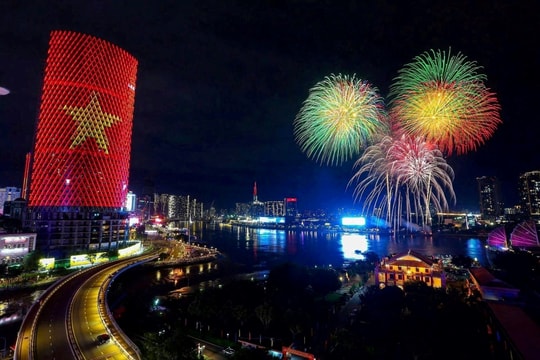 Chi tiết 30 điểm bắn pháo hoa đêm 30/4 tại Thành phố Hồ Chí Minh