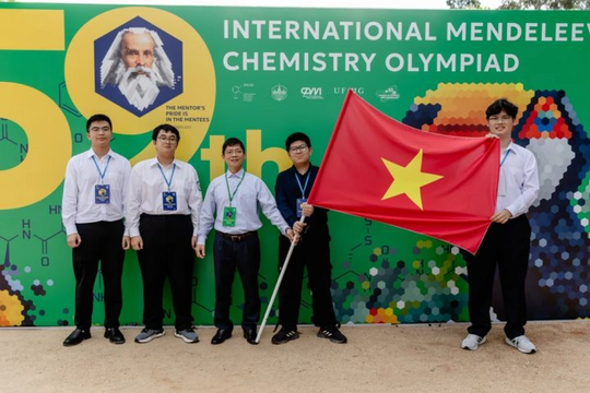 Học sinh Việt Nam giành 2 Huy chương vàng Olympic hóa học quốc tế Mendeleev