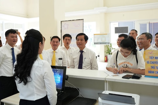 Huế khai trương điểm tiếp nhận và trả kết quả TTHC không phụ thuộc vào địa giới hành chính