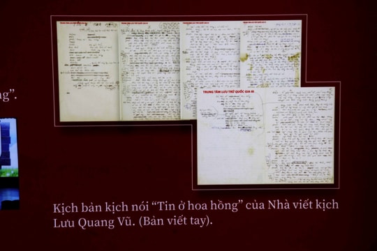 Triển lãm tài liệu lưu trữ cá nhân của 8 văn nghệ sỹ gạo cội